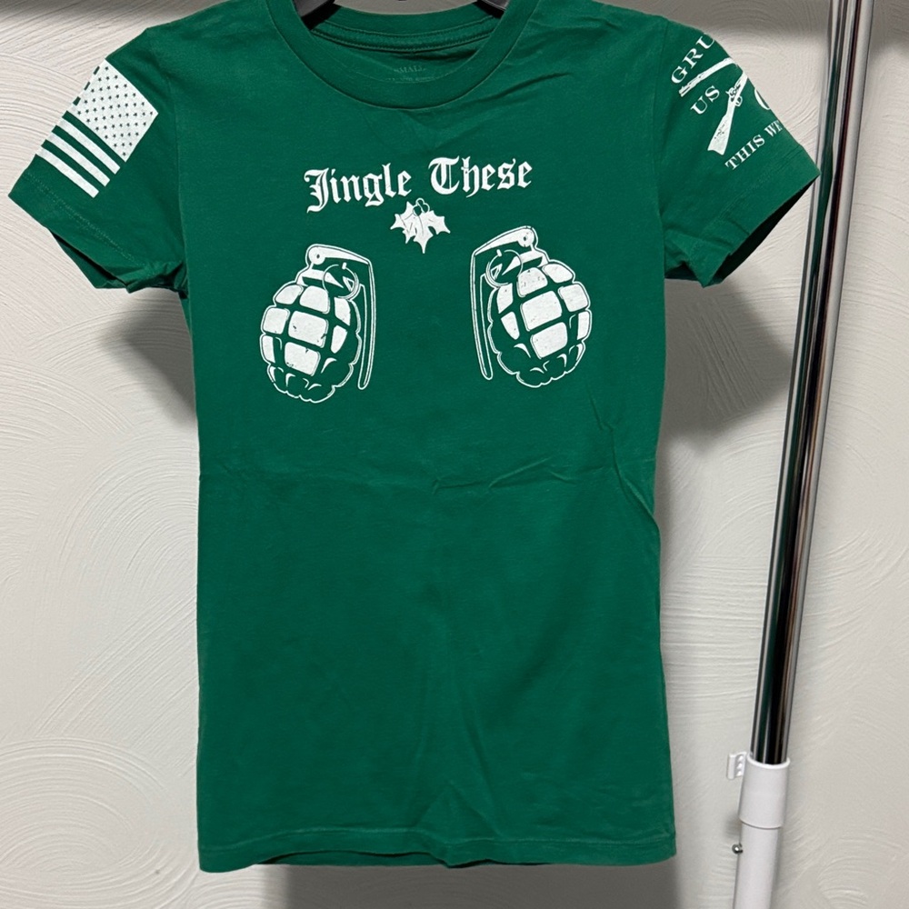 Grunt style tee
